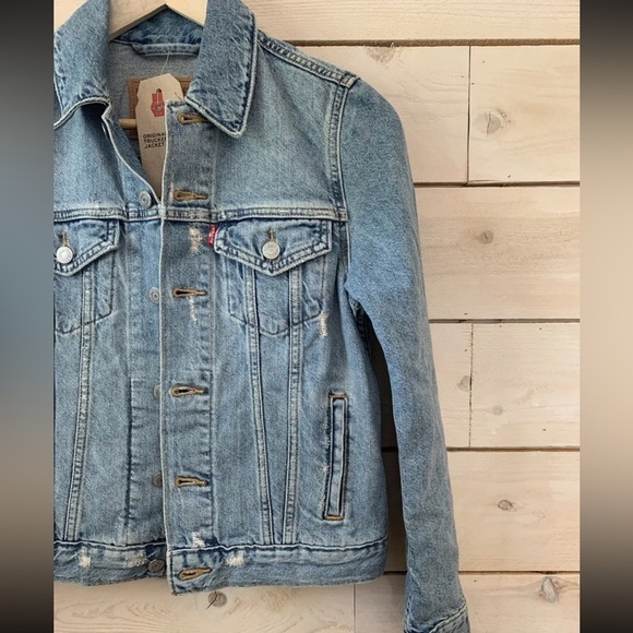 NWT Levi's Women's Original Denim Trucker Jacket SZ XS Light Wash - Picture 2 of 8